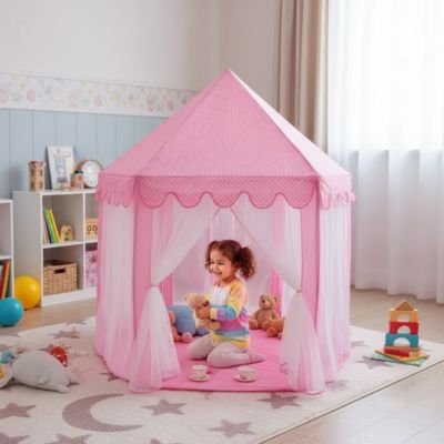 fille libre imagination dans tente enfant colorée 