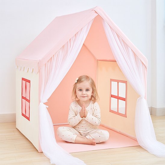 tente pour enfant aventure magique avec fille dedans 